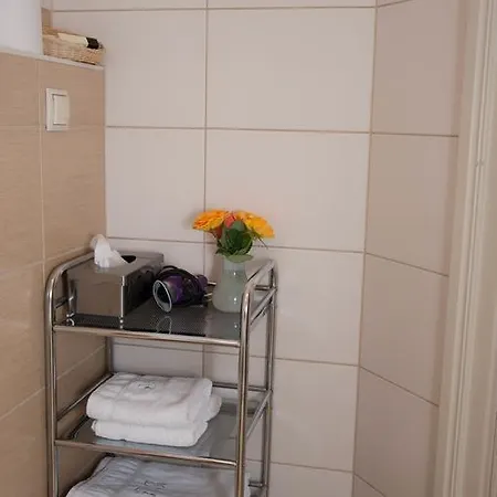 Red Brick Apart Otel 3*