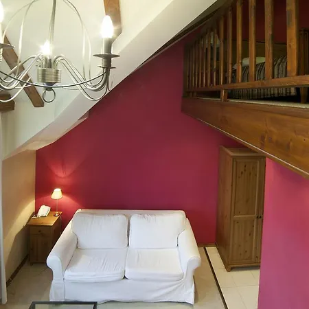 Neohotel Airport 4* Szczyglice
