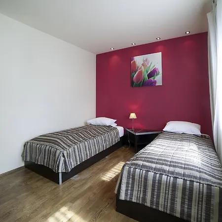 Neohotel Airport 4* Szczyglice