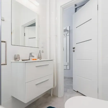 Smoluchowskiego Cracow By Renters Apartment *