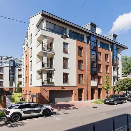 Apartment Harmonica Trynitarska By Renters *