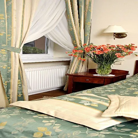 Karmel Hotel 3*