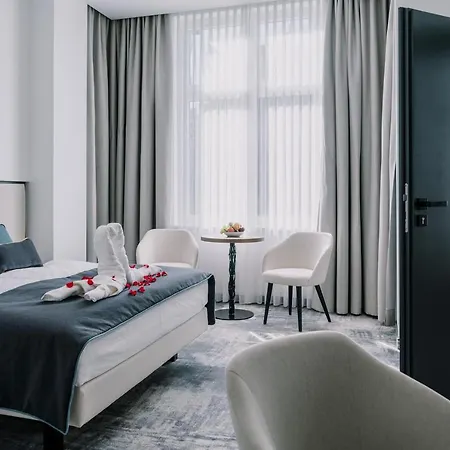 Dream Boutique Aparthotel 2*