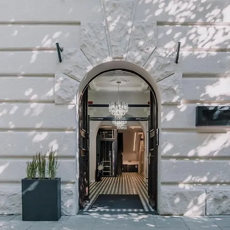 Dream Boutique Aparthotel 2*