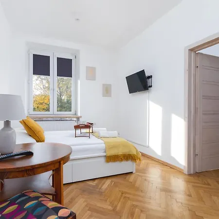 Old Town Basztowa By Renters Apartment