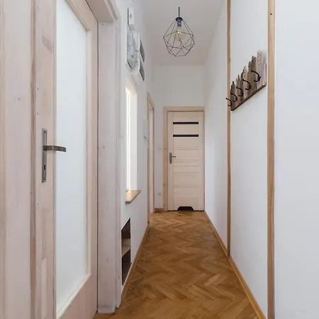 Old Town Basztowa By Renters