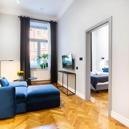 Nola Apartment *