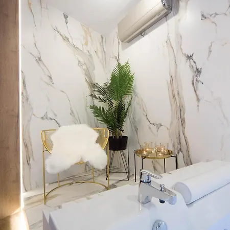 Appartement Jacuzzi Main Square *