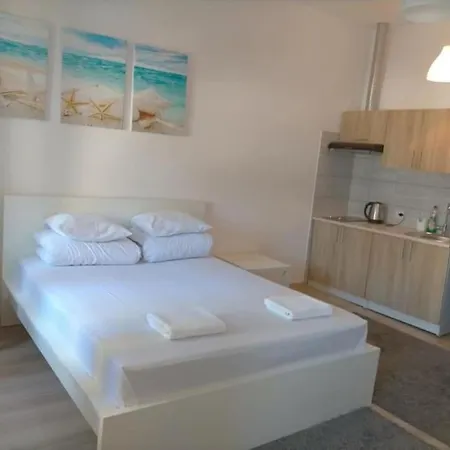 Apartment Bright Josefa For Two Krakow