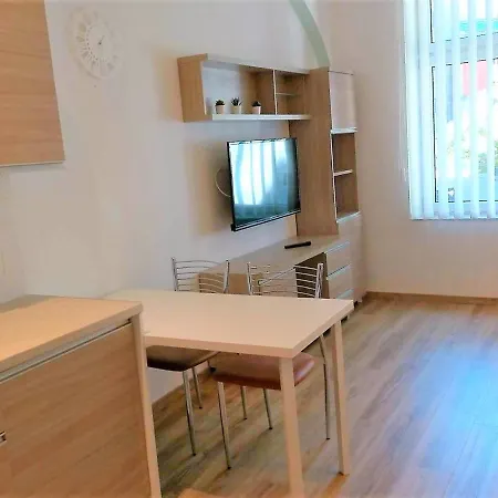 Apartment Zyblikiewicza Friendly 2 *