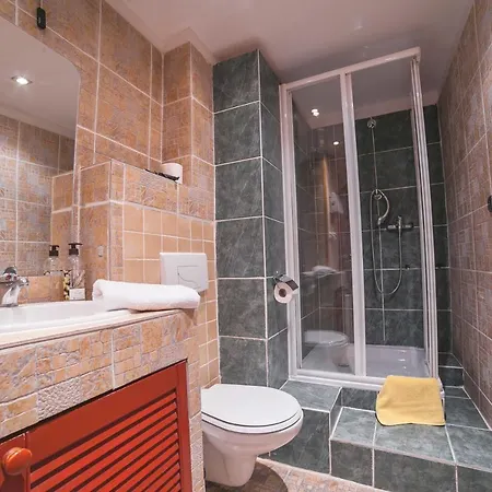 La Fontaine 2* קרקוב