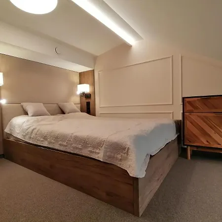 아파트 Krakow Central Apartments *