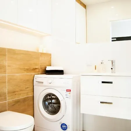 Mogilska Tauron Arena Two Bedroom Apartment Krakow