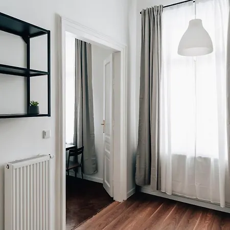 Podzamcze 24 * Kraków
