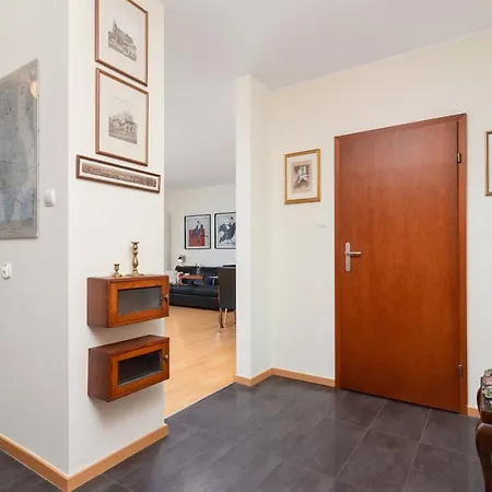 Apartment Cracow Pilotow Cosy With Free Parking By Renters