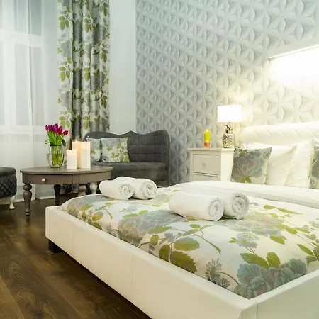 Househost Apartment: Boguslawskiego Street Appartement