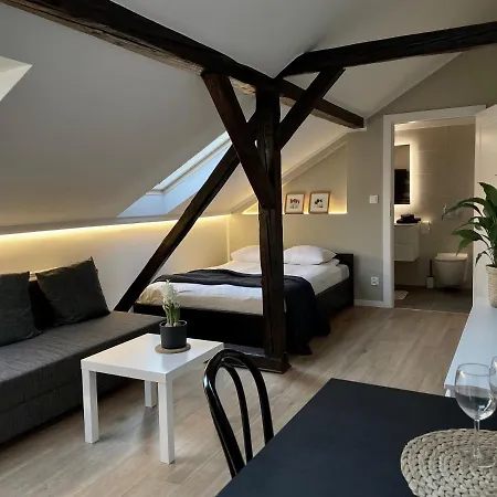 Delecta Apartment *
