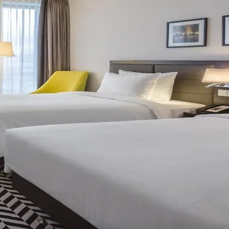 Hilton Garden Airport Otel