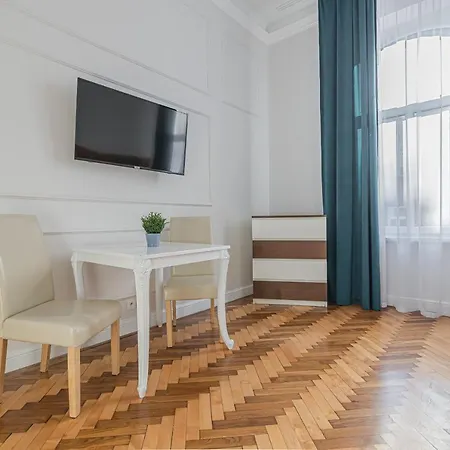 Apartment Royal