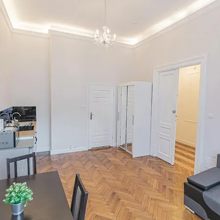 Royal Apartment