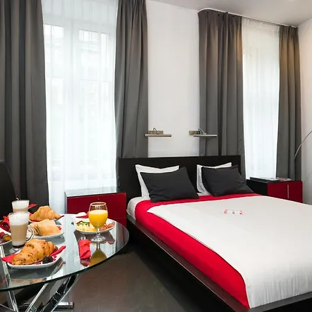 Komorowski Luxury Guest Aparthotel 4*