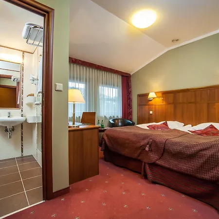 Farmona Business & Otel 3*
