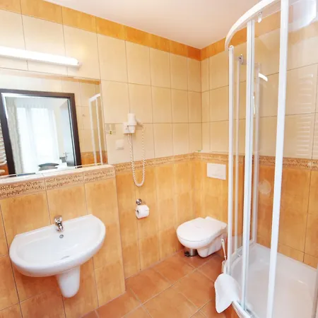 Wielopole 3*