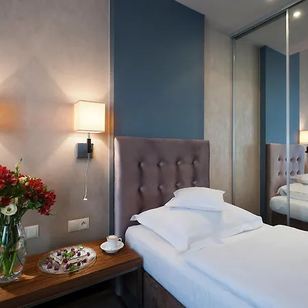 Unicus Old Town - Destigo 4*