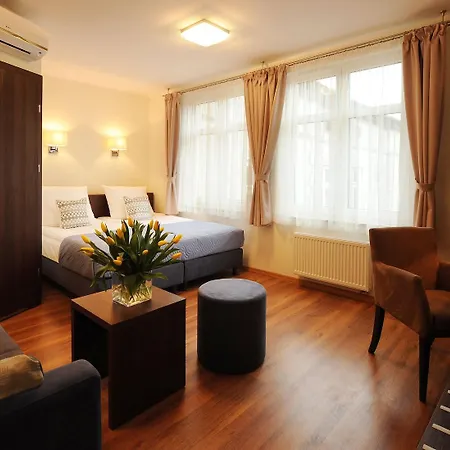 Apartmanhotel Armon 3*