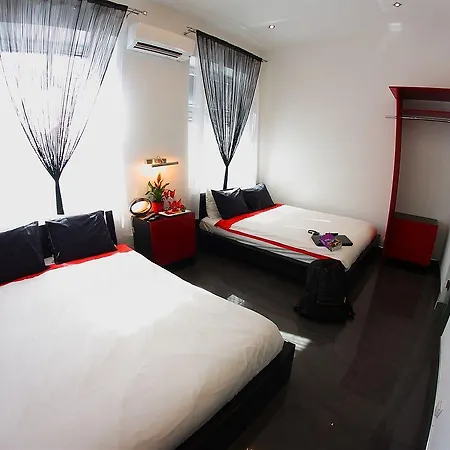 Komorowski Luxury Guest מלון דירות