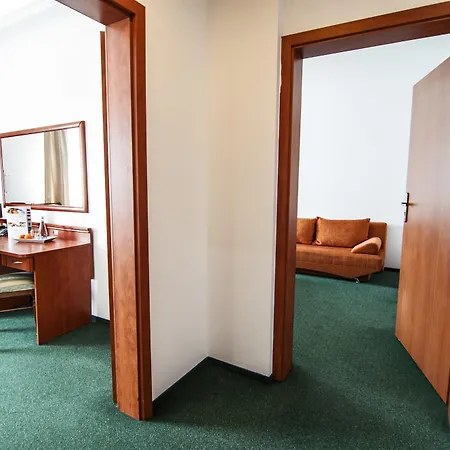 Hotel Artur Krakov