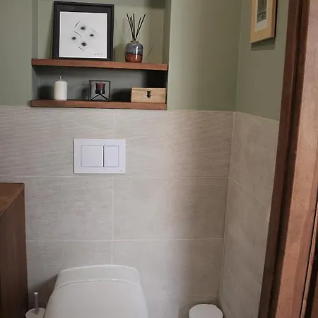Poddasze Na Starym Podgorzu Apartment *