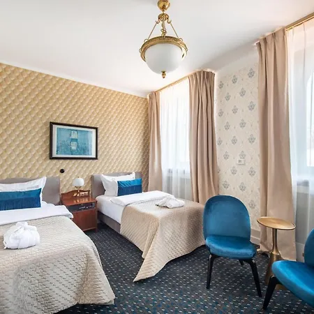 H15 Francuski Old Town - Destigo Krakow