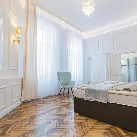 Apartment Royal