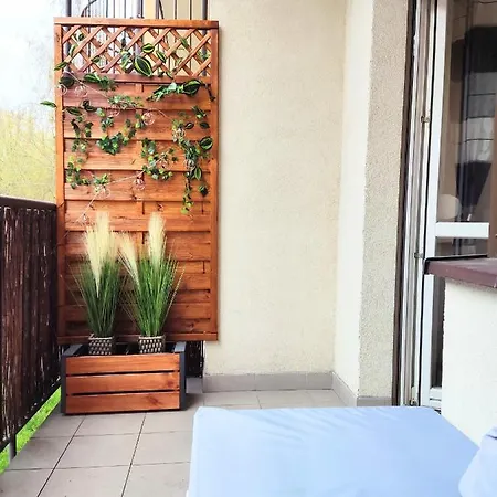 *** Cozy And Bright Apartment Krakow