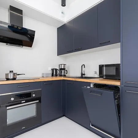 Salsa Cracow By Renters *