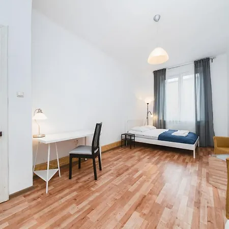 Apartment In The Jewish Quarter *