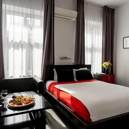 Komorowski Luxury Guest Aparthotel