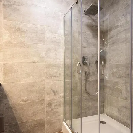 Apartment Amen Curie 8 Krakow