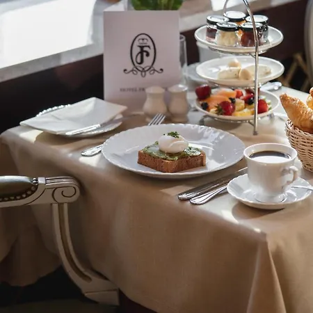 H15 Francuski Old Town - Destigo Otel Krakow