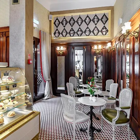 H15 Francuski Old Town - Destigo Otel