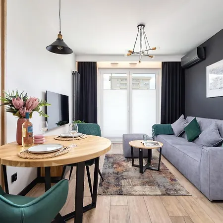 Solaris Park Tauron Arena By Renters Prestige Apartment Krakow