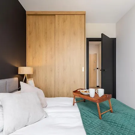 Solaris Park Tauron Arena By Renters Prestige Apartment *