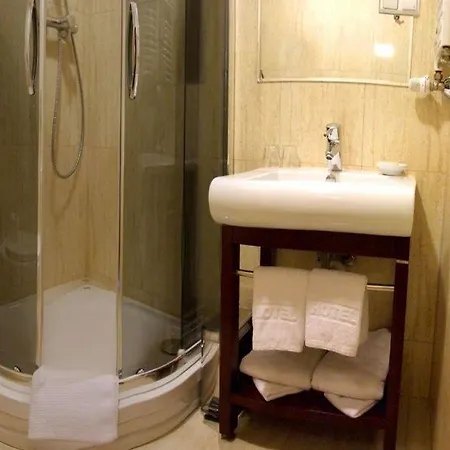 Hotel Columbus 3*