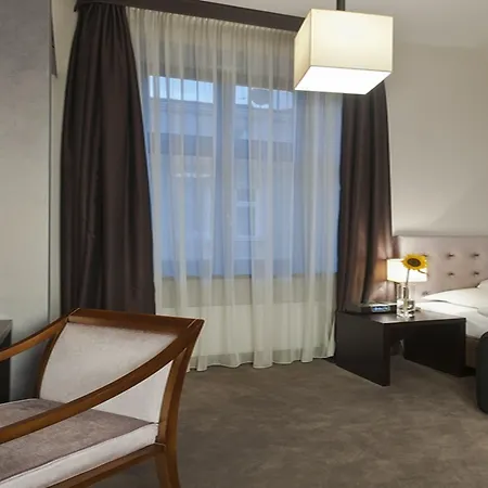 Unicus Old Town - Destigo Krakow