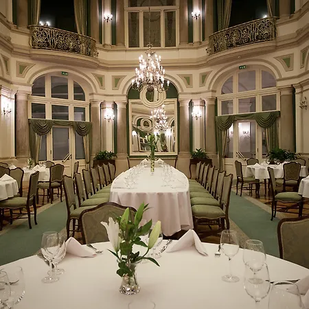 Grand 5* Krakow
