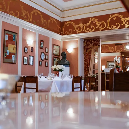 Grand Otel