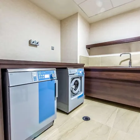 Hilton Garden Airport 4*