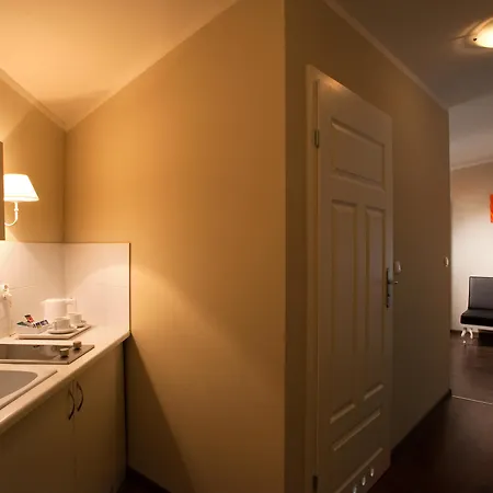 Leone Aparthotel