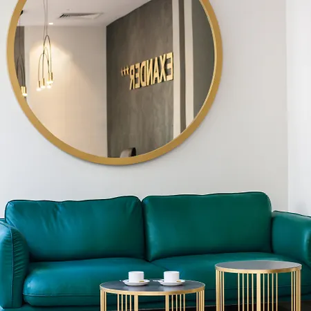 Alexander Hotel